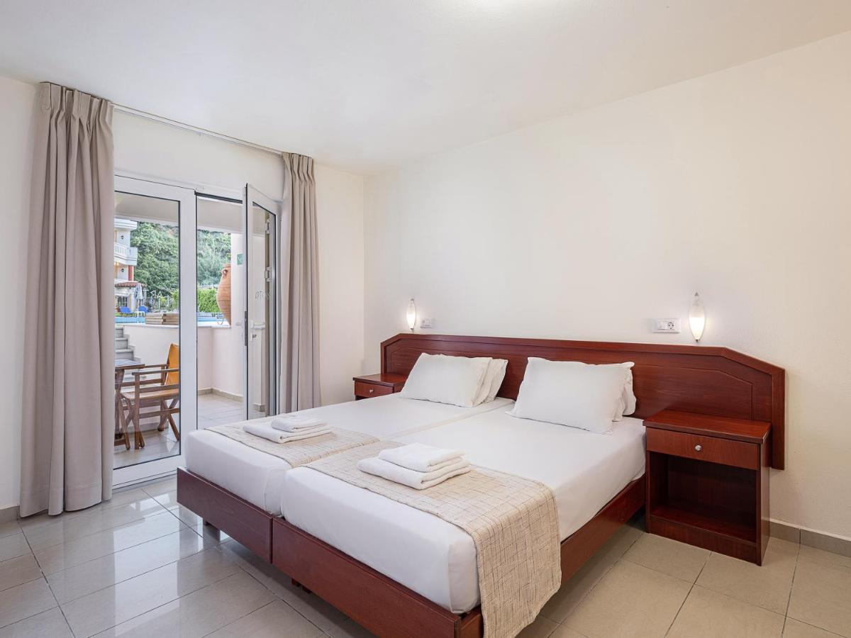 Artemis Apartments Stalós Oda fotoğraf