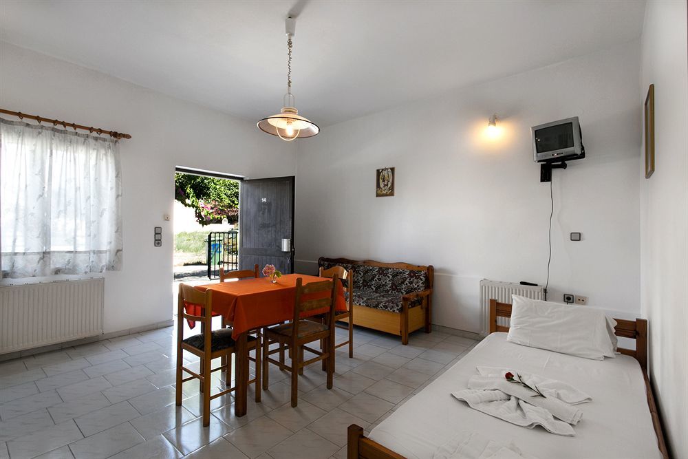 Artemis Apartments Stalós Dış mekan fotoğraf
